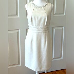 Tahari Ivory sleeveless sheath dress size 4P